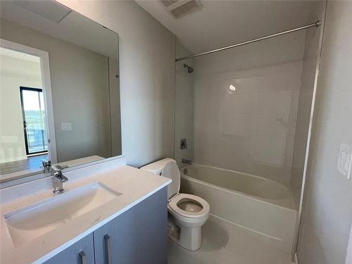 15 Queen Street S|Unit #1614, Hamilton, ON - Indoor Photo Showing Bathroom