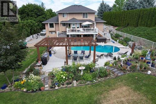 1605 Crawford Road, Kelowna, BC - Outdoor With In Ground Pool