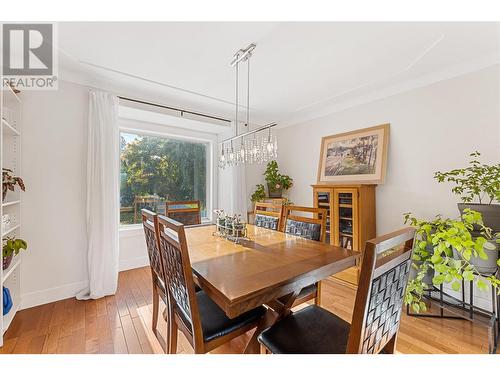 1605 Crawford Road, Kelowna, BC - Indoor Photo Showing Dining Room