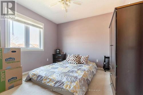 164 White Pine Cres, Pickering, ON - Indoor Photo Showing Bedroom