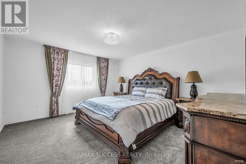 465 Hillbury Dr, Mississauga, ON - Indoor Photo Showing Bedroom