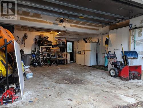 517 2Nd Street W, Owen Sound, ON - Indoor Photo Showing Garage