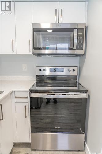 407 Bolstad Link, Saskatoon, SK - Indoor Photo Showing Kitchen With Stainless Steel Kitchen