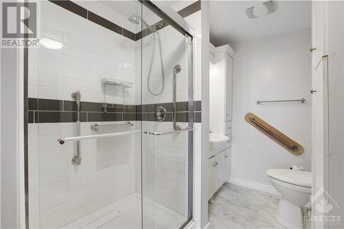 186 Baillie Avenue, Constance Bay, ON - Indoor Photo Showing Bathroom