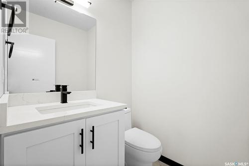 622 Delainey Road, Saskatoon, SK - Indoor Photo Showing Bathroom