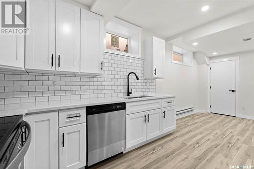 622 Delainey Road, Saskatoon, SK - Indoor Photo Showing Kitchen With Upgraded Kitchen
