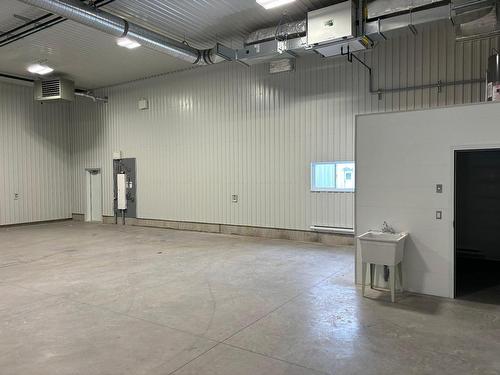 Warehouse - 1245 Rue J.-A.-Bombardier, Lévis (Les Chutes-De-La-Chaudière-Ouest), QC - Indoor Photo Showing Garage