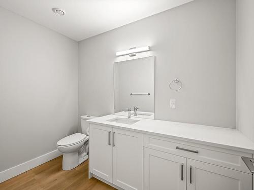 3240 Klanawa Cres, Courtenay, BC - Indoor Photo Showing Bathroom
