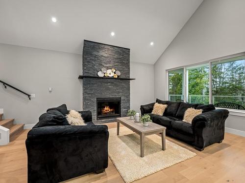 3240 Klanawa Cres, Courtenay, BC - Indoor Photo Showing Living Room With Fireplace