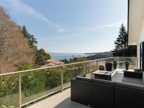 966 Saturna Pl, Saanich, BC - Outdoor With Body Of Water With View