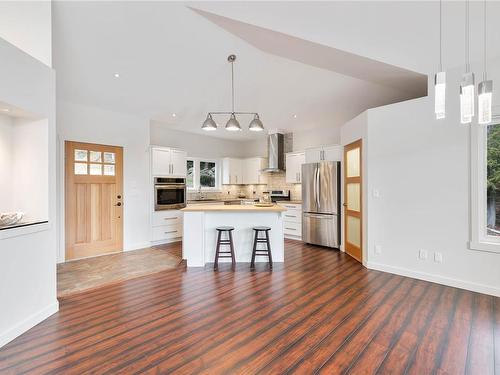 225 Mariners Way, Mayne Island, BC - Indoor Photo Showing Kitchen With Upgraded Kitchen