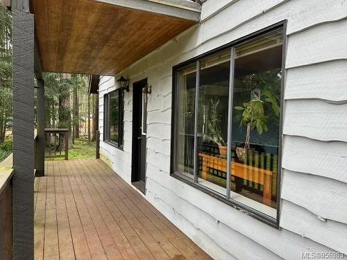 818 Buttercup Rd, Gabriola Island, BC - Outdoor With Deck Patio Veranda With Exterior