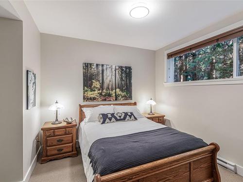 30-1059 Tanglewood Pl, Parksville, BC - Indoor Photo Showing Bedroom