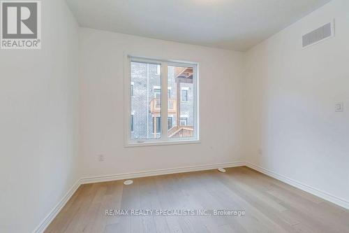 4074 Kadic Terr, Mississauga, ON - Indoor Photo Showing Other Room