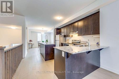 4074 Kadic Terr, Mississauga, ON - Indoor Photo Showing Kitchen With Double Sink