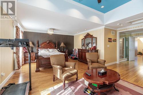 14 Sheringham St, Brampton, ON - Indoor Photo Showing Living Room