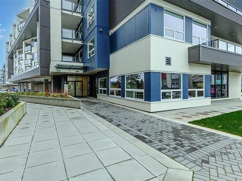 301-947 Whirlaway Cres, Langford, BC - Outdoor