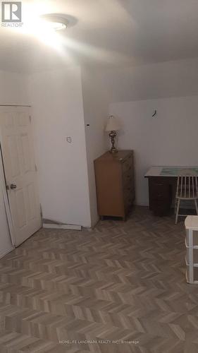 83 Talbot Street E, Chatham-Kent, ON - Indoor Photo Showing Other Room