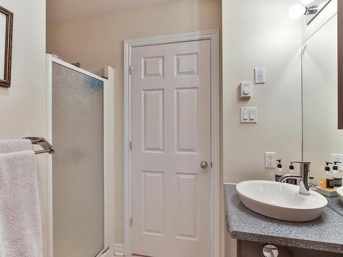 Bathroom - 5-5400 16E Avenue, Montréal (Rosemont/La Petite-Patrie), QC - Indoor Photo Showing Bathroom