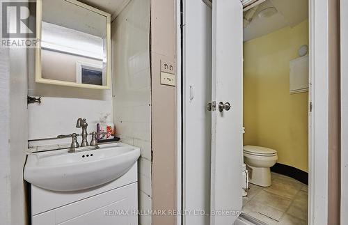 244 Virginia Ave, Toronto, ON - Indoor Photo Showing Bathroom
