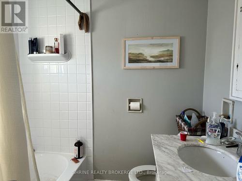 727 Whetter Ave N, London, ON - Indoor Photo Showing Bathroom