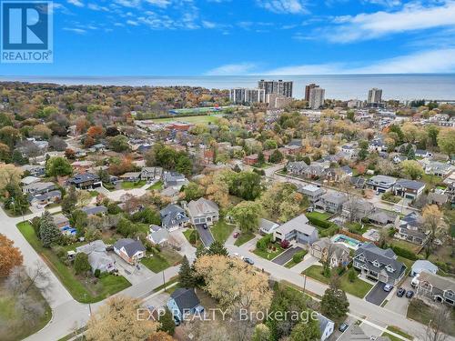 223 Jennings Cres, Oakville, ON - Outdoor With View