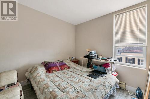 30 Dickson St, Cambridge, ON - Indoor Photo Showing Bedroom
