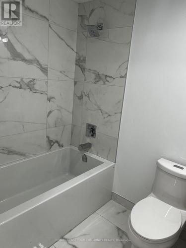 #301 -47 Mutual St, Toronto, ON - Indoor Photo Showing Bathroom