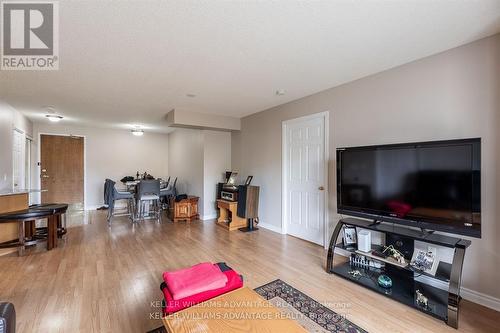 #301 -1730 Eglinton Ave E, Toronto, ON - Indoor Photo Showing Living Room