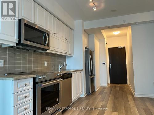 604 - 39 Annie Craig Drive, Toronto, ON - Indoor Photo Showing Kitchen With Stainless Steel Kitchen