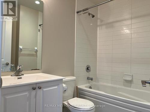 604 - 39 Annie Craig Drive, Toronto, ON - Indoor Photo Showing Bathroom