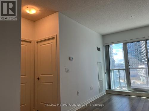 604 - 39 Annie Craig Drive, Toronto, ON - Indoor Photo Showing Other Room