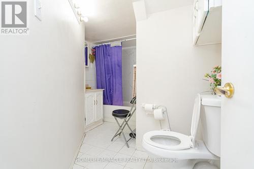 22 Major Oaks Dr, Brampton, ON - Indoor Photo Showing Bathroom