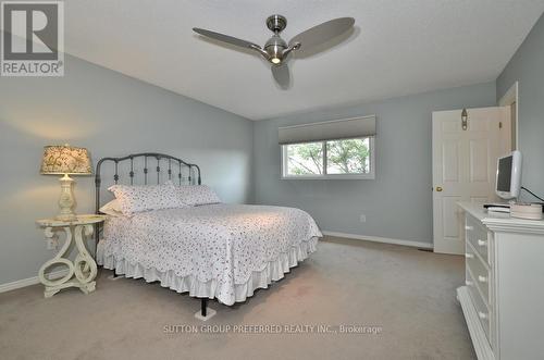#16 -185 North Centre Rd, London, ON - Indoor Photo Showing Bedroom