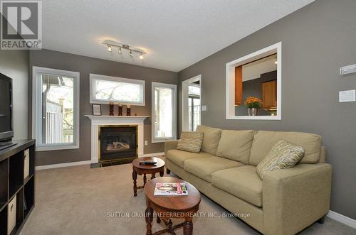 #16 -185 North Centre Rd, London, ON - Indoor Photo Showing Living Room With Fireplace