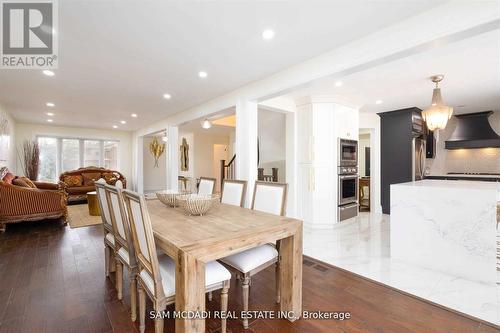 1099 Hedge Drive, Mississauga, ON - Indoor Photo Showing Dining Room