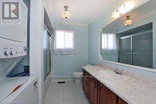2 - 2470 Wynten Way, Oakville, ON - Indoor Photo Showing Bathroom