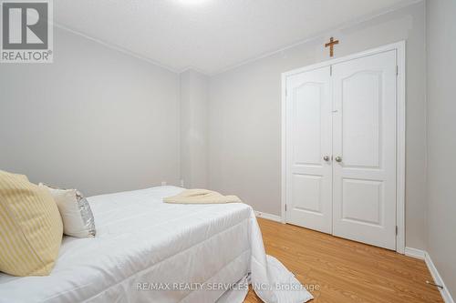 17 Birchfield Cres, Caledon, ON - Indoor Photo Showing Bedroom