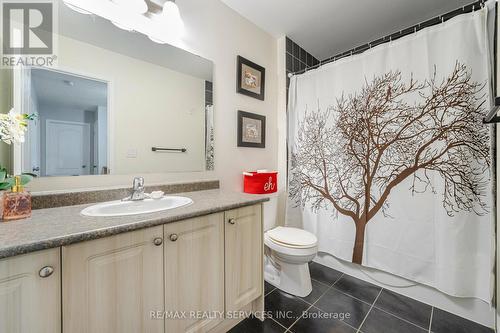 17 Birchfield Cres, Caledon, ON - Indoor Photo Showing Bathroom