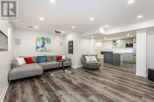 159 Beaveridge Avenue, Oakville, ON - Indoor Photo Showing Living Room