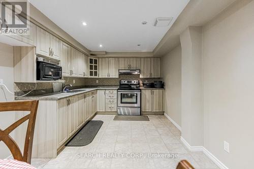 8 Ridelle Crt, Brampton, ON - Indoor Photo Showing Kitchen With Double Sink