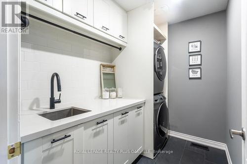 3366 Whilabout Terr, Oakville, ON - Indoor Photo Showing Laundry Room