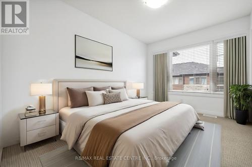#296 -30 Times Square Blvd, Hamilton, ON - Indoor Photo Showing Bedroom