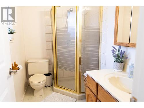 4733 Halliwell Avenue, Terrace, BC - Indoor Photo Showing Bathroom
