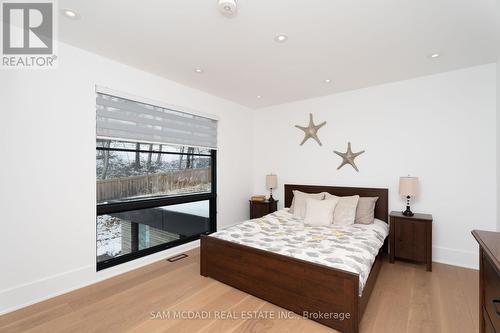 1500 Marshwood Pl, Mississauga, ON - Indoor Photo Showing Bedroom