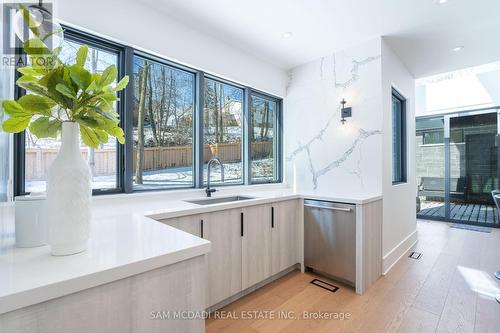 1500 Marshwood Pl, Mississauga, ON - Indoor Photo Showing Other Room