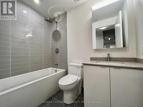 1111W - 3 Rosewater Street, Richmond Hill, ON - Indoor Photo Showing Bathroom