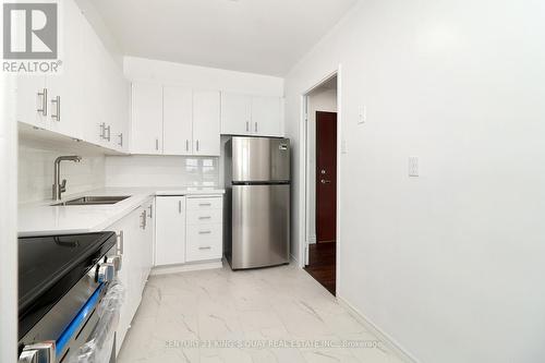 #912 -360 Ridelle Ave, Toronto, ON - Indoor Photo Showing Kitchen With Stainless Steel Kitchen With Double Sink