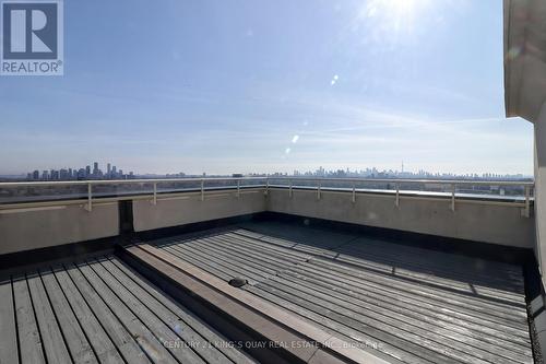 #912 -360 Ridelle Ave, Toronto, ON - Outdoor With View