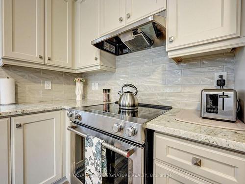 130 Anne St, Niagara-On-The-Lake, ON - Indoor Photo Showing Kitchen With Upgraded Kitchen